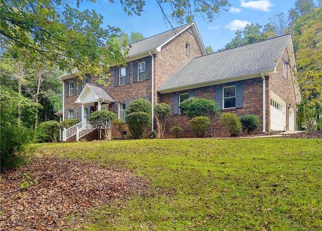 Property at 2218 Crescent Dr, Graham, NC 27253, 4 beds, 3.5 baths