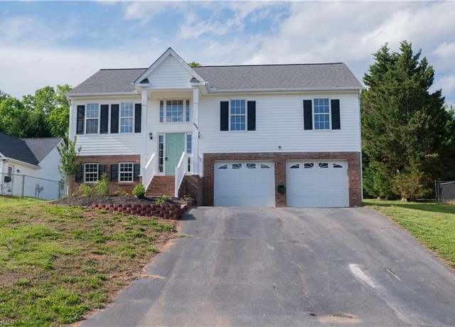 Property at 2425 Asheby Woods Ct, Kernersville, NC 27284, 3 beds, 2.5 baths