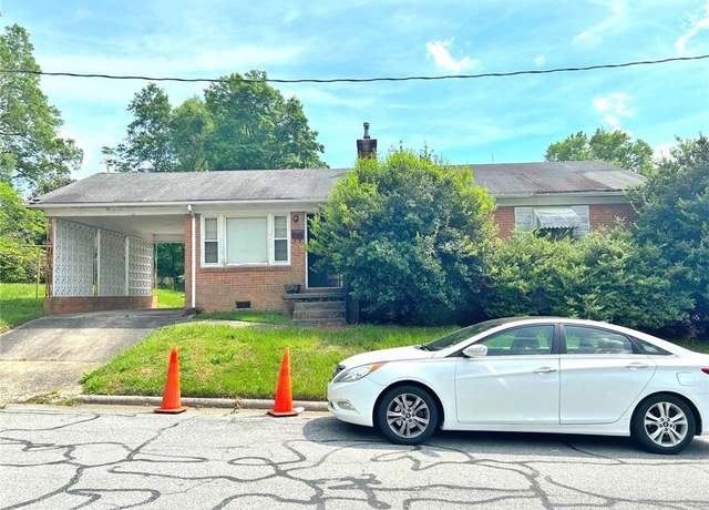 Property at 800 Bluford St, Greensboro, NC 27401, 3 beds, 1 bath