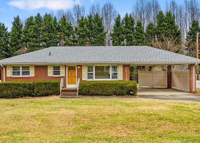 Property at 3541 Cherry Ln, Greensboro, NC 27405, 3 beds, 1 bath