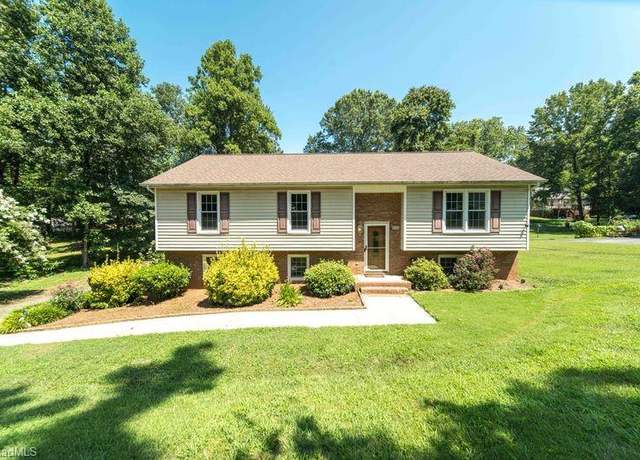 Property at 5251 Shaddowfax Dr, Kernersville, NC 27284, 3 beds, 2 baths