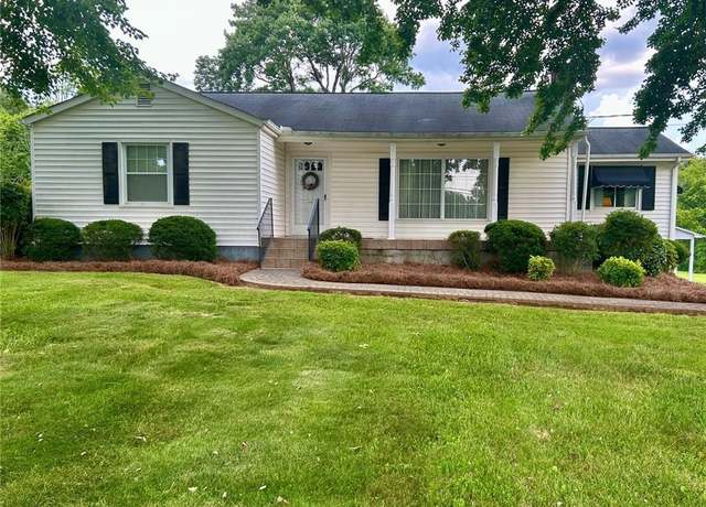 Property at 5506 Winona St, Winston-salem, NC 27106, 2 beds, 2 baths