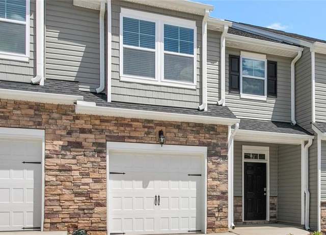 Property at 1396 Amberview Ln, Kernersville, NC 27284, 3 beds, 2.5 baths