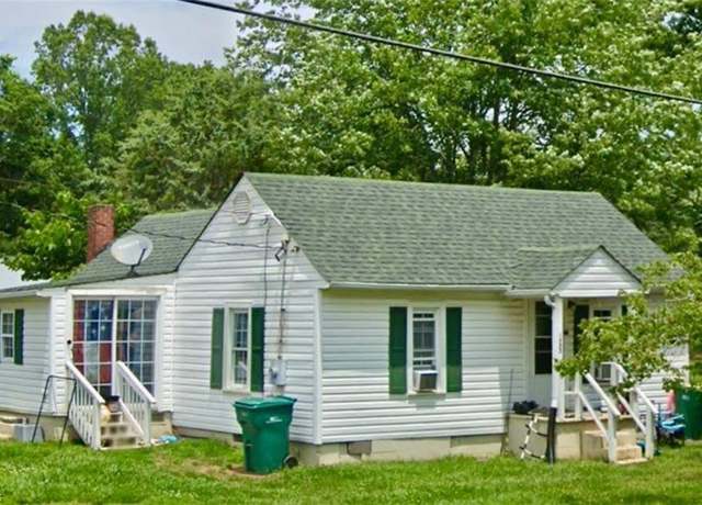 Property at 1977 Old Hollow Rd, Walkertown, NC 27051, 1 bed, 1 bath