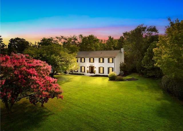 Property at 1601 Guilford College Rd, Jamestown, NC 27282, 4 beds, 2.5 baths