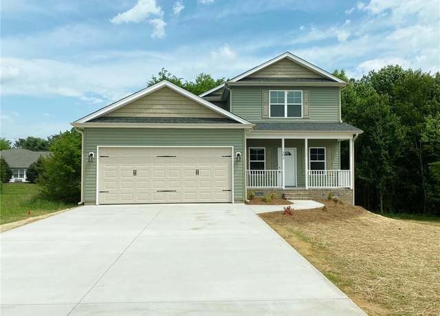 Property at 103 Sydney Ct, Reidsville, NC 27320, 4 beds, 2.5 baths