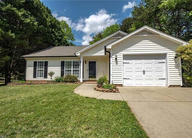 Property at 1617 Hunterwoods Dr, High Point, NC 27265, 3 beds, 2 baths