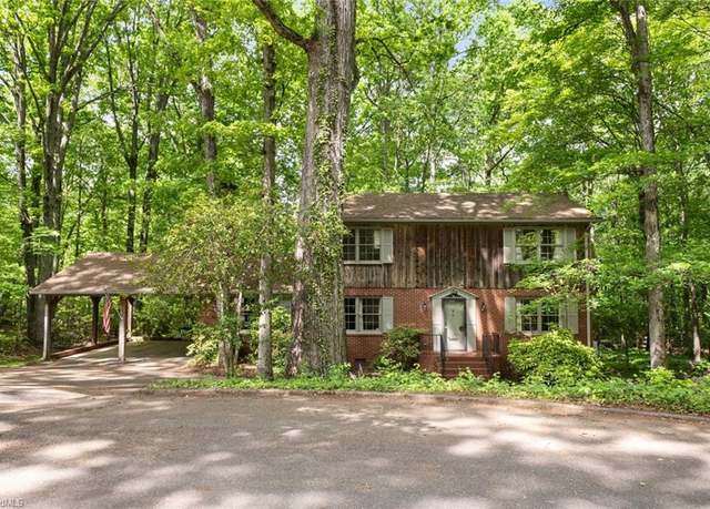 Property at 104 Belle Vista Ct, Winston-salem, NC 27106, 4 beds, 3 baths