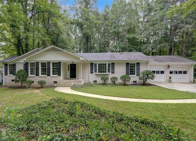 Property at 4508 Brookhaven Dr, Greensboro, NC 27406, 3 beds, 2.5 baths