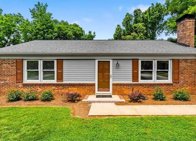 Property at 2700 Norwood Dr, Greensboro, NC 27407, 3 beds, 1.5 baths