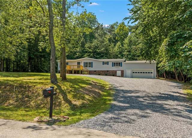 Property at 3026 Brookside Ct, Asheboro, NC 27205, 3 beds, 2 baths