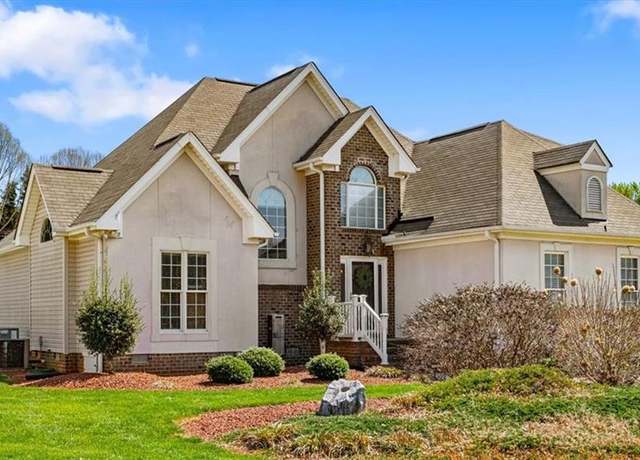 Property at 2716 Colton Dr, Oak Ridge, NC 27310, 3 beds, 2.5 baths