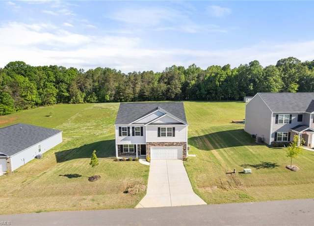 Property at 140 Nova Ln, King, NC 27021, 4 beds, 2.5 baths