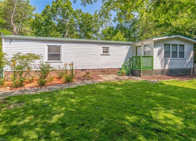 Property at 4509 Oakley Ct, Walkertown, NC 27051, 3 beds, 2 baths