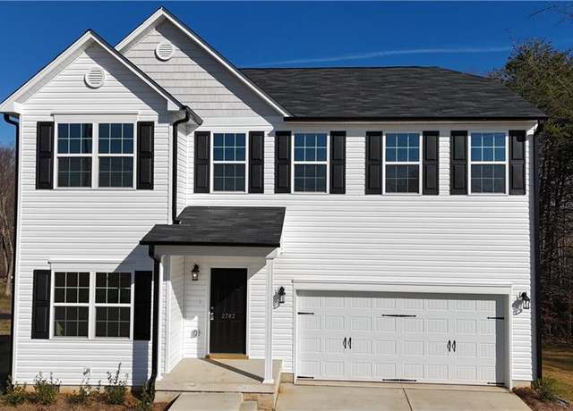 Property at 2782 Piney Grove Rd, Kernersville, NC 27284, 3 beds, 2.5 baths