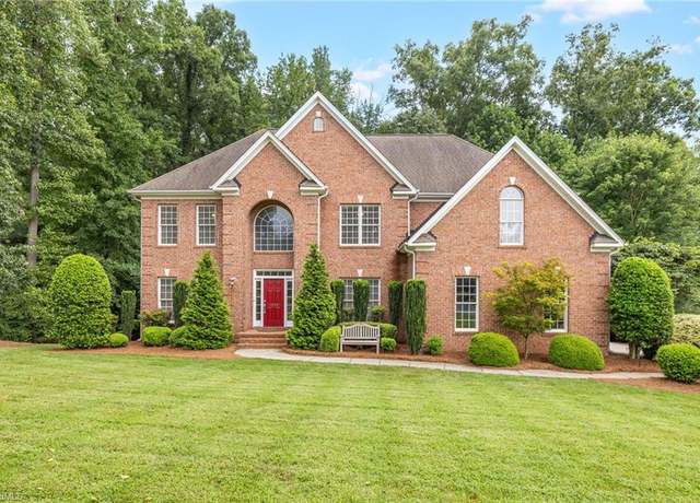 Property at 1409 Loch Lomond Dr, Summerfield, NC 27358, 4 beds, 4.5 baths