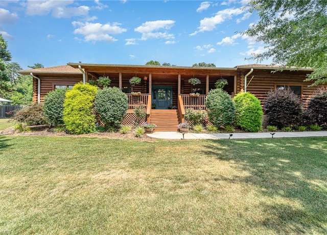 Property at 8108 Lariat Dr, Summerfield, NC 27358, 4 beds, 3.5 baths
