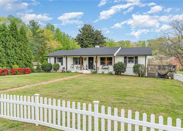 Property at 2606 Wexford Pl, High Point, NC 27265, 3 beds, 2 baths