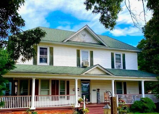 Property at 4968 Old Walkertown Rd, Winston-salem, NC 27105, 4 beds, 2 baths