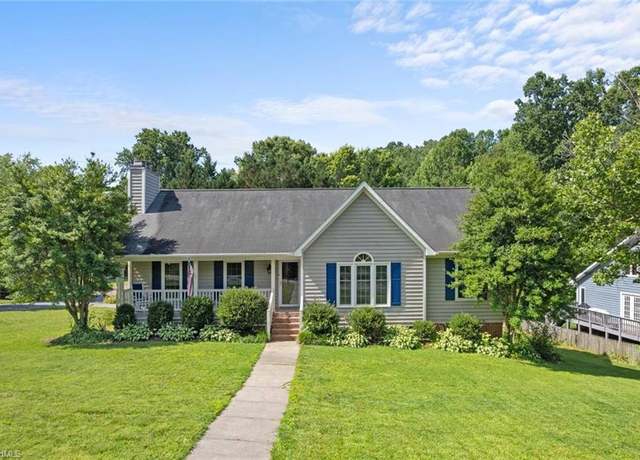 Property at 4012 Clarendon Ave, Winston-salem, NC 27106, 4 beds, 2.5 baths