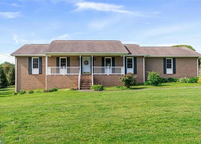 Property at 1610 E Wensley Dr, Mount Airy, NC 27030, 3 beds, 2 baths