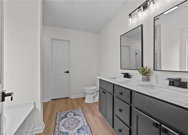 Property at 4908 Peppercorn Ln, Greensboro, NC 27406, 3 beds, 2.5 baths