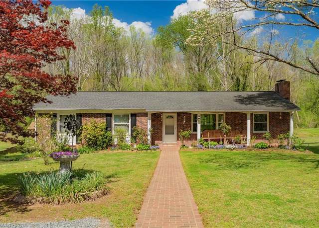 Property at 3351 Linda Cir, Winston-salem, NC 27106, 4 beds, 2 baths