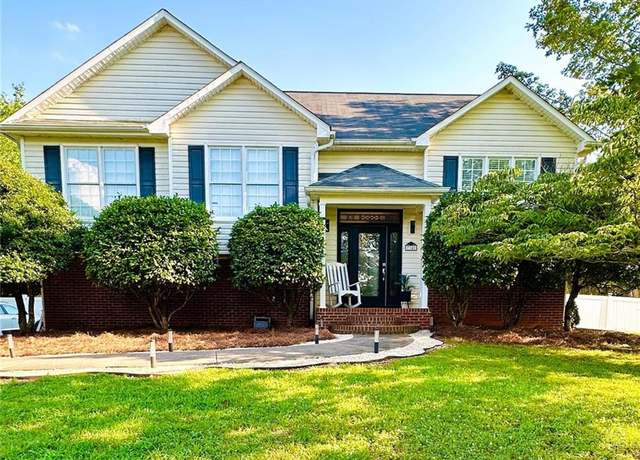 Property at 7340 Franklin Rd, Lewisville, NC 27023, 5 beds, 3 baths