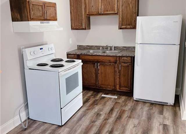 Property at 3104 Summit Ave, Greensboro, NC 27405
