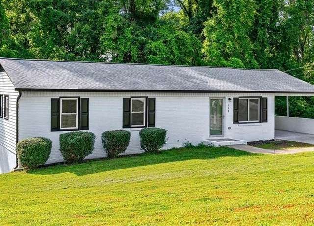 Property at 948 Sportsmans Dr, Winston-salem, NC 27101, 3 beds, 1.5 baths