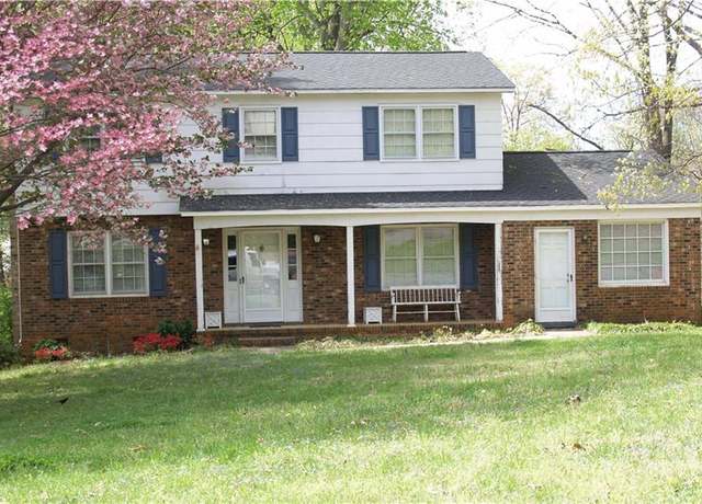 Property at 2142 Brighton Ct, Winston-salem, NC 27103, 3 beds, 2 baths