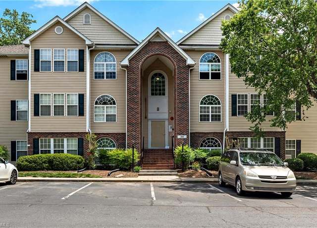 Property at 321 Ivy Glen Ct, Winston-salem, NC 27127, 2 beds, 2 baths
