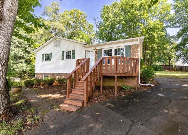 Property at 4633 Stanley Ct, Winston-salem, NC 27101, 3 beds, 2 baths