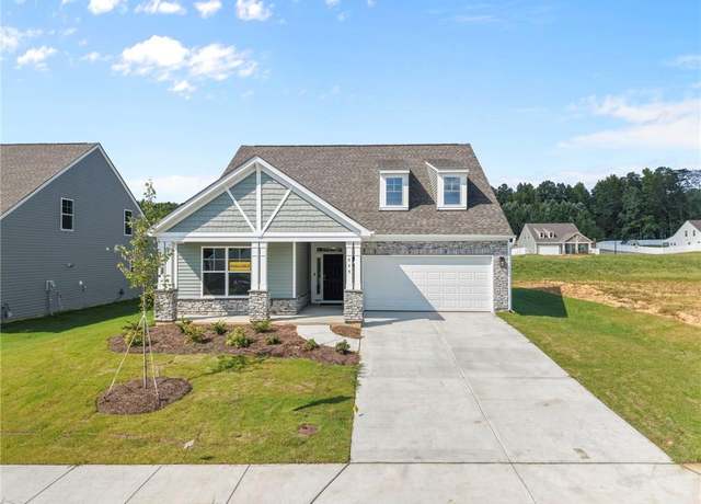 Property at 649 Ellabell Dr, Winston-salem, NC 27127, 4 beds, 3 baths