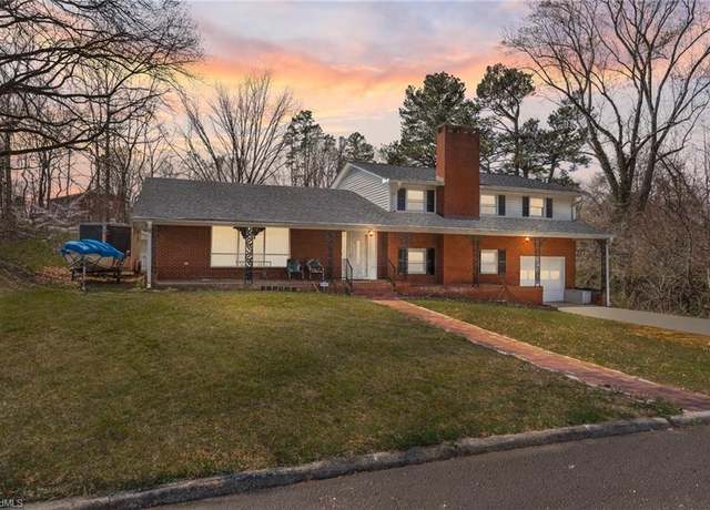 Property at 105 Ryan St, Lexington, NC 27295, 3 beds, 2.5 baths