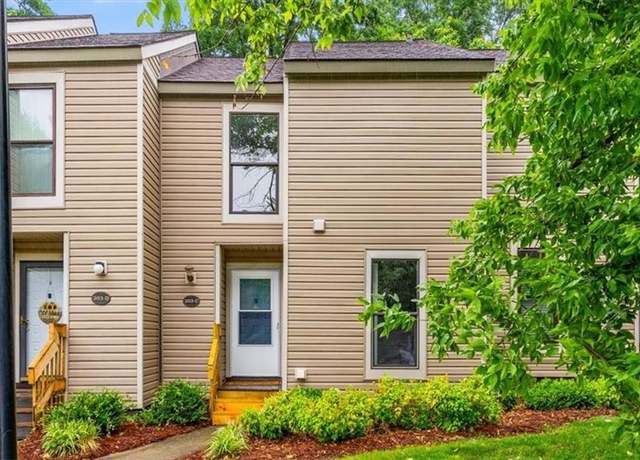 Property at 203 Village Ln Unit C, Greensboro, NC 27409, 2 beds, 1.5 baths
