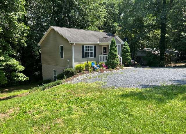 Property at 1029 Robbins St, Asheboro, NC 27203, 4 beds, 2 baths