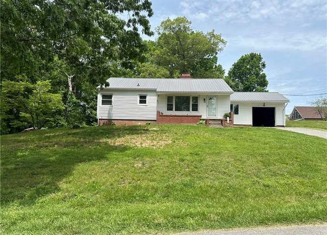 Property at 132 Belair Dr, Mount Airy, NC 27030, 3 beds, 1 bath