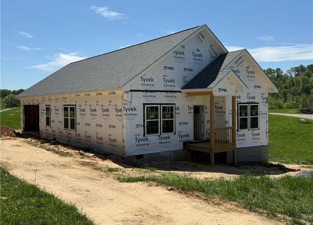 Property at 32 River Chase Dr, Traphill, NC 28685, 3 beds, 2 baths