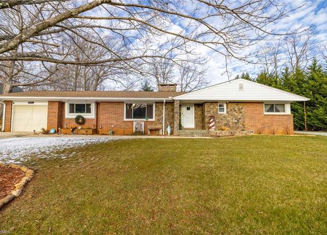 Property at 144 Collins Rd, Sparta, NC 28675, 3 beds, 1.5 baths