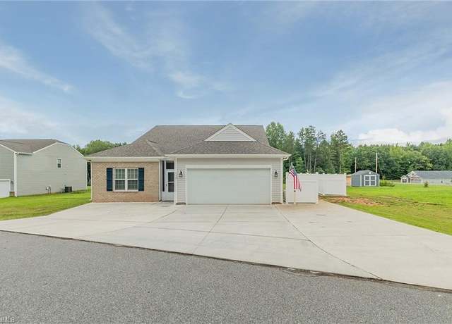 Property at 130 Hidden Brook Trl, Lexington, NC 27295, 4 beds, 3 baths