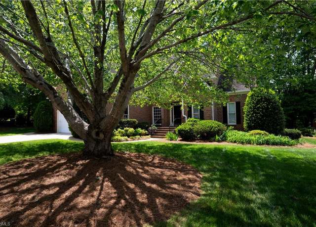 Property at 1 Regal Ct, Greensboro, NC 27410, 4 beds, 3 baths