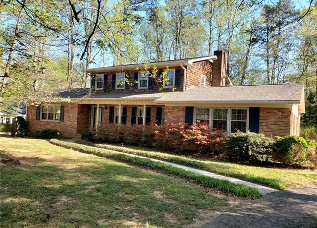 Property at 181 Laurel Ln, Mount Airy, NC 27030, 4 beds, 2.5 baths