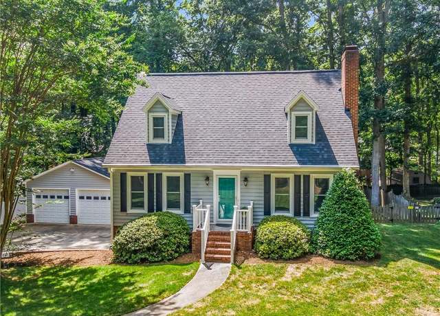 Property at 5212 Bridge Pointe Dr, Clemmons, NC 27012, 3 beds, 2 baths