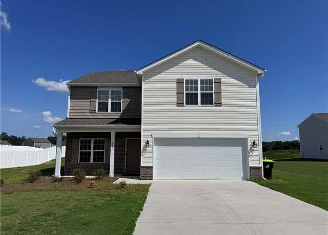 Property at 311 Altavista Dr, Clemmons, NC 27012, 3 beds, 2.5 baths