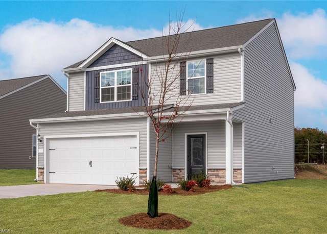 Property at 1058 Jonestown Rd, Winston-salem, NC 27103, 4 beds, 2.5 baths