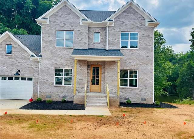 Property at 413 Spring Lake Farm Cir, Winston-salem, NC 27101, 4 beds, 2.5 baths