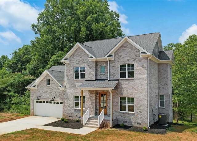 Property at 413 Spring Lake Farm Cir, Winston-salem, NC 27101, 4 beds, 2.5 baths