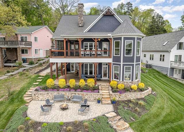 Property at 602 Shoreline Rd, New London, NC 28127, 4 beds, 2.5 baths