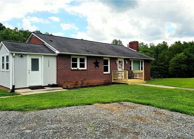 Property at 1248 Mountain Rd, Walnut Cove, NC 27052, 2 beds, 2 baths